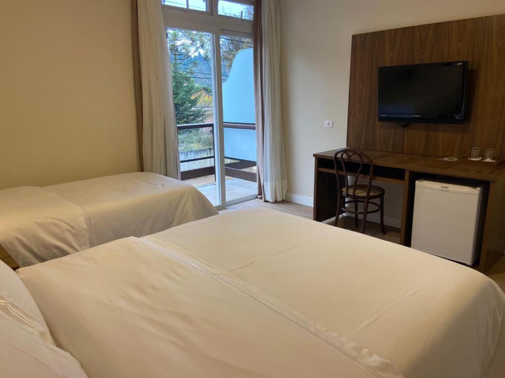 Hotel Chateau Кампус-ду-Жордау Экстерьер фото